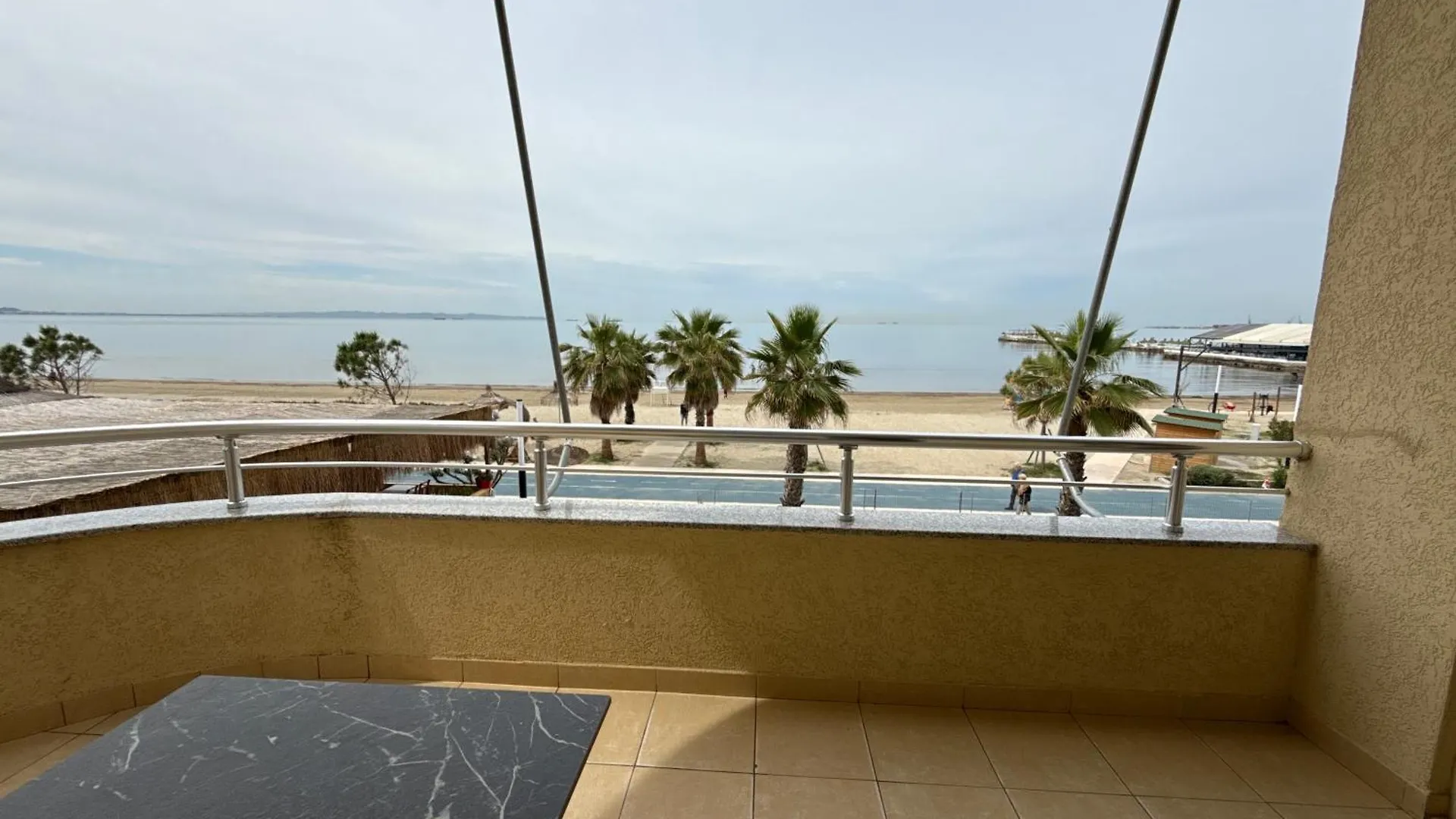 Gusti Seaview Apartments Durrës